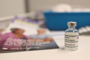 Κορονοϊός: Σοβαρές ελλείψεις εμβολίων σε Γαλλία, Ισπανία, Πορτογαλία και Τσεχία - "Παγώνουν" οι εμβολιασμοί