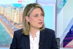 Eπίθεση στην Χριστίνα Αλεξοπούλου στην Πάτρα: "Έχεις σκοτώσει, έχεις τα χέρια σου βαμμένα με αίμα"