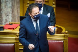 Φώφη Γεννηματά: Επίθεση σε ΝΔ και ΣΥΡΙΖΑ - Οι 8 τολμηρές αλλαγές του ΚΙΝΑΛ - εικόνα 5