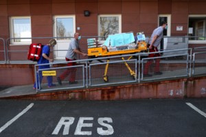 Το ωράριο σούπερ μάρκετ και καταστημάτων τη Μεγάλη Εβδομάδα