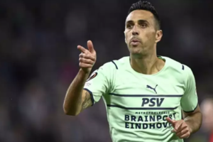 Εμπαπέ: Χρυσάφι στα πόδια του Γάλλου σούπερ σταρ από την Παρί - 300 εκατ. ευρώ για να μη φύγει και 8 εκατ. μισθό το μήνα - εικόνα 2