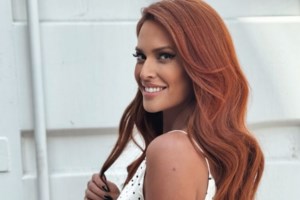 Σίσσυ Χρηστίδου: Στα κρυστάλλινα νερά στο Κουρταλιώτικο φαράγγι - Εικόνες