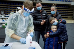 Κορονοϊός: Τριψήφιος αριθμός νέων κρουσμάτων και διασωληνωμένων, 55 θάνατοι σε μια ημέρα - εικόνα 7