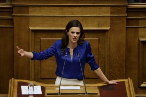 Διευκρινίσεις από το υπουργείο Ανάπτυξης: Ποια καταστήματα ανοίγουν σε Κοζάνη, Αχαϊα και Θεσσαλονίκη