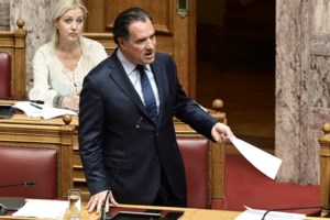 Βουλή: Μόνο με τις ψήφους τις ΝΔ "πέρασε" το νομοσχέδιο για τη δημόσια υγεία και το ΕΣΥ