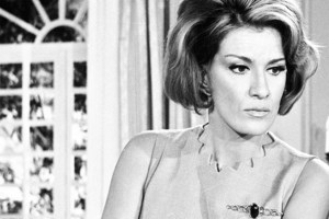 Μαίρη Χρονοπούλου: Ο Νίκος Σταγόπουλος έβαλε στο φέρετρο τη βέρα του αρραβώνα τους - εικόνα 2