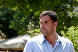 Παπανικολάου για Καπουτζίδη: Δεν αυτοπροσδιοριζόμαστε "έξυπνοι" ή "πετυχημένοι" - Άτομα με νοητική στέρηση δεν μπορούν να το κάνουν...