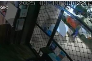 Βίντεο ντοκουμέντα: 37χρονος απειλούσε με ψεύτικο όπλο υπαλλήλους ξενοδοχείων στην Αττική και άδειαζε το ταμείο