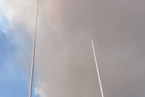 Διακοπές στην πύρινη κόλαση: Tour operator συνεχίζουν να στέλνουν τουρίστες στη Ρόδο - "Το ξενοδοχείο σας καίγεται!" - εικόνα 2