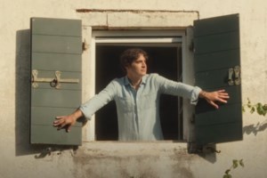 Maestro: Πόσο κοστίζει το κάθε επεισόδιο της νέας σειράς του Χριστόφορου Παπακαλιάτη