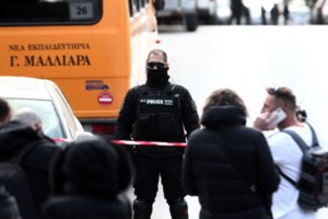 Ολλανδία: Μάχη για να κρατηθεί στη ζωή δίνει ο δημοσιογράφος Πέτερ Ρ. ντε Βρις - Δέχθηκε επίθεση με σφαίρες - εικόνα 2