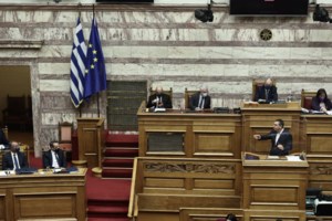 ΝΔ για Ανδρουλάκη: Από τη μία υπερψηφίζει την πρόταση δυσπιστίας και από την άλλη λέει ότι δεν θέλει εκλογές