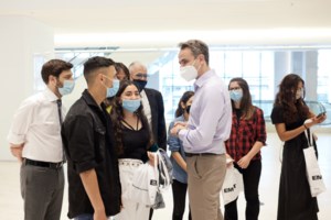 Απάντηση Πελώνη σε Τσίπρα: Επιτέλους βρήκε το δρόμο προς την Ακρόπολη - Επέβλεψε τη στατικότητα των fake news