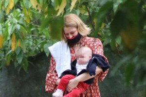 Βάπτιση Παναγιώτη - Αντώνιου Κικίλια: Το τάμα της Μπαλατσινού, η πρόσκληση μόνο σε εμβολιασμένους και ο νονός έκπληξη - εικόνα 7