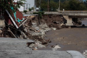 Ευθύμης Λέκκας - Η συγκλονιστική ανάρτηση για το πατρικό του στην Καρδίτσα: "Το σπίτι των πρώτων αναμνήσεων μου δεν υπάρχει πιά"