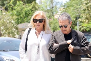 Πέθανε ο συνθέτης Κώστας Γανωσέλης: Ραγίζει καρδιές το μήνυμα του Γιώργου Νταλάρα