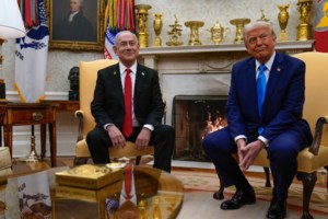 Ο Ράμα τρόλαρε τον Τραμπ για τη "συμφωνία ειρήνης Αλβανίας-Αζερμπαϊζάν": Ξέσπασε σε γέλια ο Μακρόν [βίντεο]