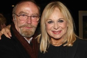 Συνάντηση Κυριάκου Μητσοτάκη με την Αννα Φόνσου για "το σπίτι του ηθοποιού"