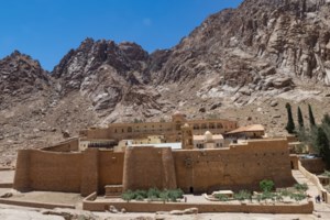 Κυβερνητικές πηγές για Μονή Σινά: Οι επίσημες ανακοινώσεις της αιγυπτιακής πλευράς κινούνται στη σωστή κατεύθυνση