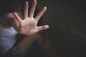 Κολωνός: Στη φυλακή δύο ακόμη κατηγορούμενοι για τον βιασμό της 12χρονης - 58χρονος και 33χρονος, παντρεμένοι με παιδιά - εικόνα 3