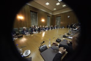 "Πόλεμος" Βελόπουλου με ΝΙΚΗ- "Τα στοιχεία σου είναι τόσο γνήσια όσο τα... χειρόγραφα του Ιησού"