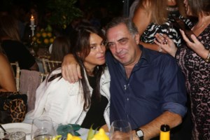 Κιβωτός του Κόσμου: Τι προβλημάτισε τη χήρα Καρέλια στη τεράστια δωρεά που έκανε - "Αυτό ήταν το παράπονό της" - εικόνα 2