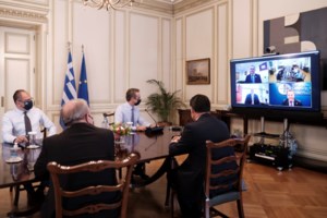 Απίστευτο σόου Πολάκη: Πήγε στο Ελληνικό και ψάχνει για... μπουλντόζες - Η απάντηση Γεωργιάδη [βίντεο] - εικόνα 3