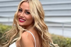 Ελένη Βουλγαράκη: "Λύγισε" στην τελευταία της εκπομπή στο ραδιόφωνο - "Δεν μπορώ να το αντιμετωπίσω, με ζορίζει πάρα πολύ"