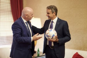 Συνάντηση Μητσοτάκη με τον Εμίρη του Κατάρ: Η Ελλάδα να γίνει η γέφυρα με την Ευρώπη για την ενέργεια - εικόνα 3