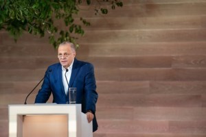 Πρωτογενές πλεόνασμα 3,9 δισ. ευρώ έναντι στόχου για πρωτογενές έλλειμμα 851 εκατ. ευρώ