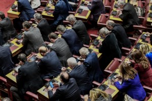 Η Μαριέττα Γιαννάκου νοσηλεύεται σε κρίσιμη κατάσταση - Το ατύχημα με το αναπηρικό αμαξίδιο