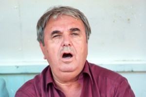 Κορονοϊός: Θετικός ο Τζον Φαν’τ Σχιπ, προπονητής της Εθνικής Ελλάδος - εικόνα 2