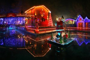 Τα Τρίκαλα απέκτησαν διανομείς ρομπότ - Μεταφέρουν τα γράμματα των παιδιών στον Άγιο Βασίλη [εικόνες]