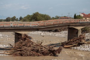 Καρδίτσα - Ιανός: Εξοργισμένη η μητέρα της φαρμακοποιού που χάθηκε στις πλημμύρες - "Αδιανόητη" η απόφαση του δικαστηρίου - εικόνα 2