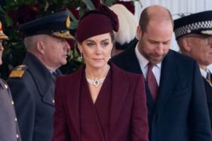 Σάλος στη Βρετανία: Παραιτήθηκε ο αρχηγός του Βασιλικού Ναυτικού  μετά από έρευνα για ερωτική σχέση με συνάδελφό του - εικόνα 3