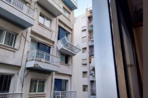 Τρεις ημέρες αιωρείται το μπαλκόνι ξενοδοχείου στη Συγγρού - Λουκέτο από το υπουργείο Τουρισμού - εικόνα 2