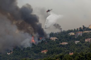 Κρήτη: Έπεσαν με το αυτοκίνητο σε γκρεμό - Επιχείρηση διάσωσης 30χρονου
