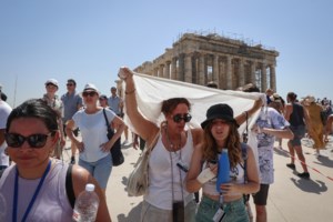 Κλειστή η Ακρόπολη μεταξύ 13.00 - 17.00 λόγω υψηλών θερμοκρασιών