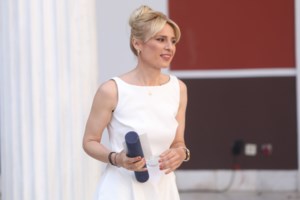 Ρίτσα Μπιζόγλη: Φήμες θέλουν τη δημοσιογράφο να αντικαθιστά τον Γιώργο Παπαδάκη