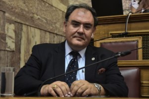 Λουκίδης: Να επανέλθει η εφαρμογή της μάσκας και η τηλεργασία - Δεν μπορεί το σύστημα υγείας να είναι υπό πίεση - εικόνα 2