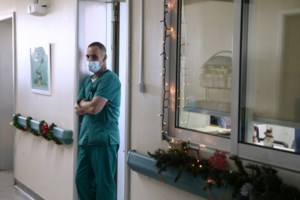 Δημόπουλος: "Ευνοϊκό σενάριο η ανοσία της αγέλης - Τα self και rapid test δεν μας εξασφαλίζουν 100%" [Βίντεο]