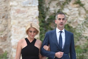 Σία Κοσιώνη: Το τρυφερό σημείωμα του γιου της για τη γιορτή της - "Σε αγαπάμε πολύ. Ελπίζω να σου άρεσε το μπισκότο" - εικόνα 4