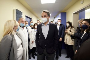 Δόμνα Μιχαηλίδου: "Υπερδιπλασιάζουμε τους γιατρούς του ΚΕΠΑ και αυξάνουμε τις ειδικότητες" - εικόνα 2