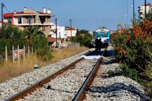 Τρίκαλα: Γνωστός δικηγόρος και πατέρας δύο παιδιών ο 50χρονος που διαμελίστηκε από το τρένο [εικόνες]