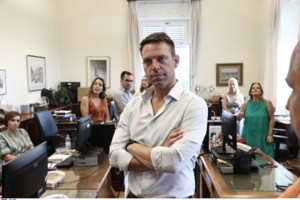 Πρώτη δημοσκόπηση μετά τον Κασσελάκη: Δεν ανεβαίνει ο ΣΥΡΙΖΑ, κολλημένος στο 17% - Μεγάλη δυσαρέσκεια για κυβέρνηση