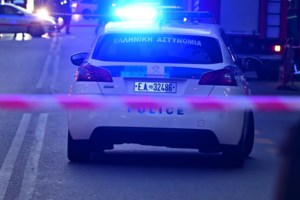 Κερατέα: Συναγερμός για ύποπτη βαλίτσα στην οδό Μεγάλου Αλεξάνδρου - ΤΕΕΜ στο σημείο