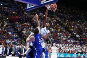 Ευρωμπάσκετ 2022: Ξυλοδαρμό αθλητή τους καταγγέλουν οι Τούρκοι - Απειλούν με αποχώρηση - εικόνα 2