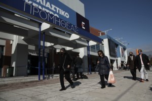 Υποχρεωτικός εμβολιασμός - Μποτόπουλος: Υπάρχει πρόβλημα αναλογικότητας - Η συνταγματικότητα κρίνεται από τα δικαστήρια