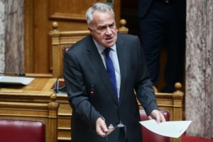 Συντάξεις, πλειστηριασμοί, καλλιτέχνες: Σε θέση μάχης ο ΣΥΡΙΖΑ με επίθεση σε τρία μέτωπα - εικόνα 2