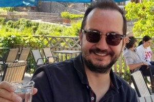 Βασίλης Καλογήρου: Επιμένει η εισαγγελέας για τον γιο της: "Η υπόθεση δεν έκλεισε, τώρα ανοίγει" - εικόνα 2